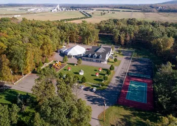 The Village At Pocono hotel thumbnail 4