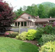 Jonathan Creek Inn and Villas hotel detail image 4