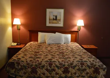 Economy Inn hotel thumbnail 6