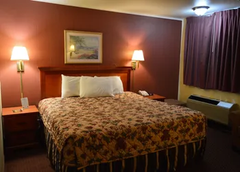 Economy Inn hotel thumbnail 8