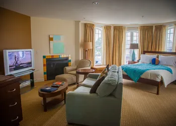 Hotel Blue hotel thumbnail 7