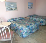 Quarterdeck Motel hotel detail image 4