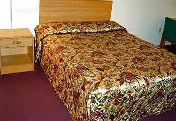 Pelican Motel hotel thumbnail 2