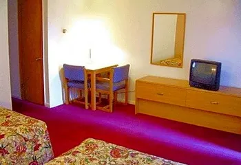Pelican Motel hotel thumbnail 7