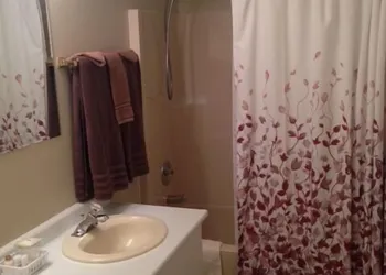 SunDog B & B hotel thumbnail 8