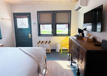 Piety Hill Cottages hotel thumbnail 4