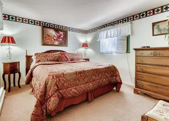 Piety Hill Cottages hotel thumbnail 7