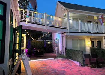Pilgrim House hotel thumbnail 6