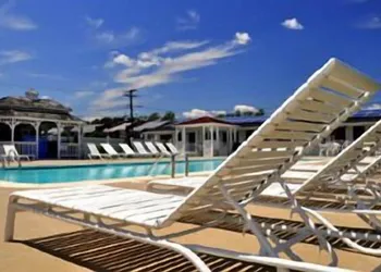 Point Pleasant Manor hotel thumbnail 2