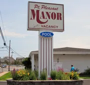 Point Pleasant Manor hotel detail image 4