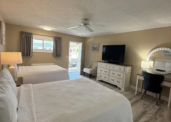 Point Pleasant Manor hotel thumbnail 8
