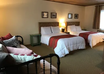 Cadence Lodge at Whiteface hotel thumbnail 5