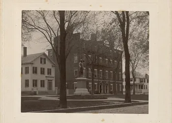 Garrison Inn Boutique Hotel hotel thumbnail 2