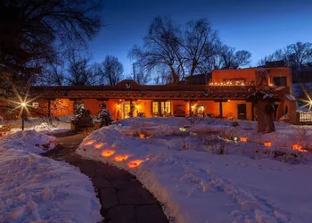 Adobe & Pines Inn hotel thumbnail 2