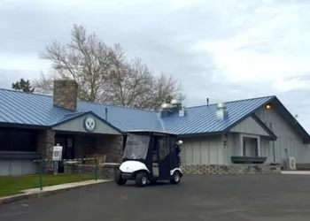 Lake Shastina Golf Resort hotel thumbnail 3