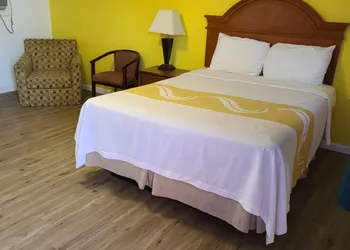 Sunset Motel hotel thumbnail 4