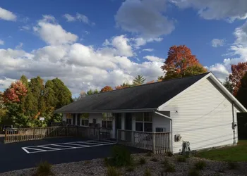 Maple Leaf Motel hotel thumbnail 3
