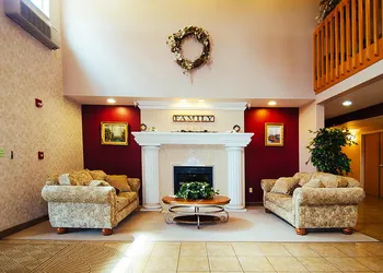 Urbana Inn & Suites hotel thumbnail 3