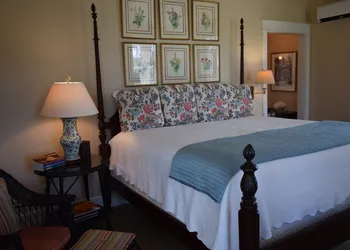 Cedar Spring Inn & Spa hotel thumbnail 7