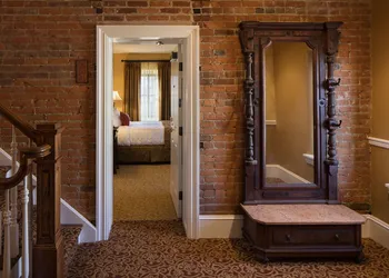 Washington House Hotel hotel thumbnail 6