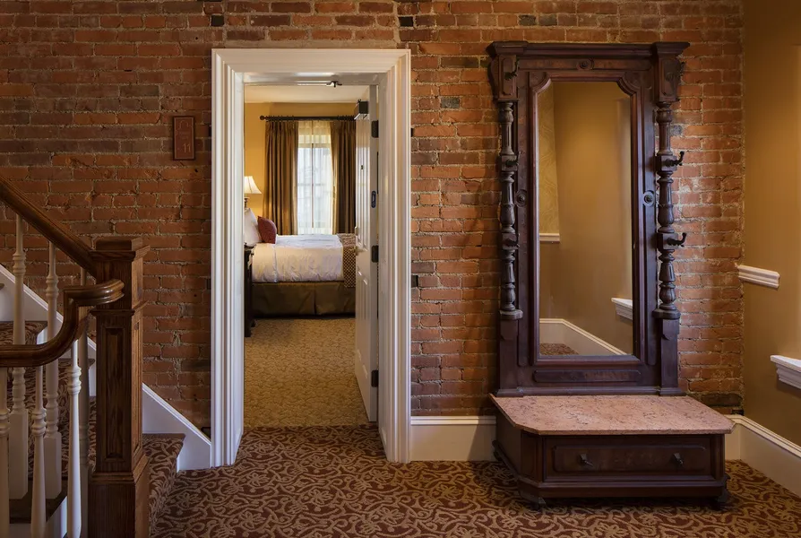 Washington House Hotel hotel detail image 6
