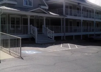 Candlelight Inn hotel thumbnail 2