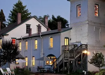 The Inn at Locke House hotel thumbnail 2
