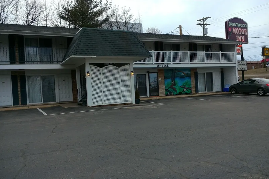 Brentwood Motor Inn hotel detail image 2