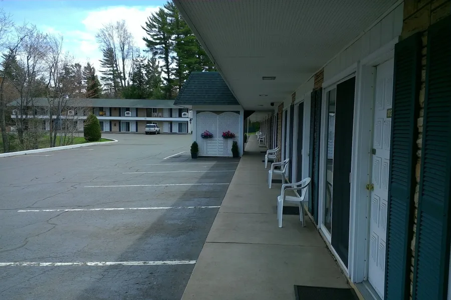 Brentwood Motor Inn hotel detail image 6