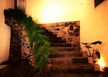 Giakor Suites hotel thumbnail 5