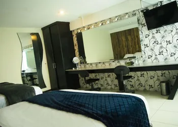 Giakor Suites hotel thumbnail 6