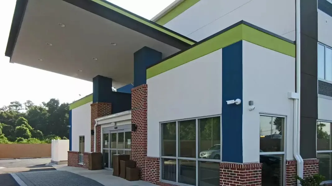 Comfort Inn & Suites Brunswick I-95 hotel detail image 2