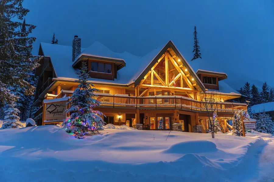 Vagabond Lodge at Kicking Horse Resort hotel detail image 2