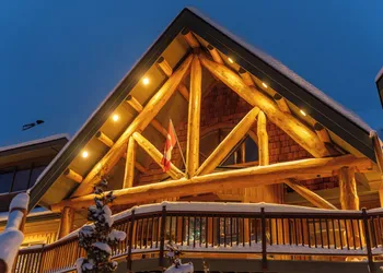 Vagabond Lodge at Kicking Horse Resort hotel thumbnail 6