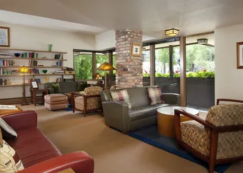 Hearthstone House hotel thumbnail 3