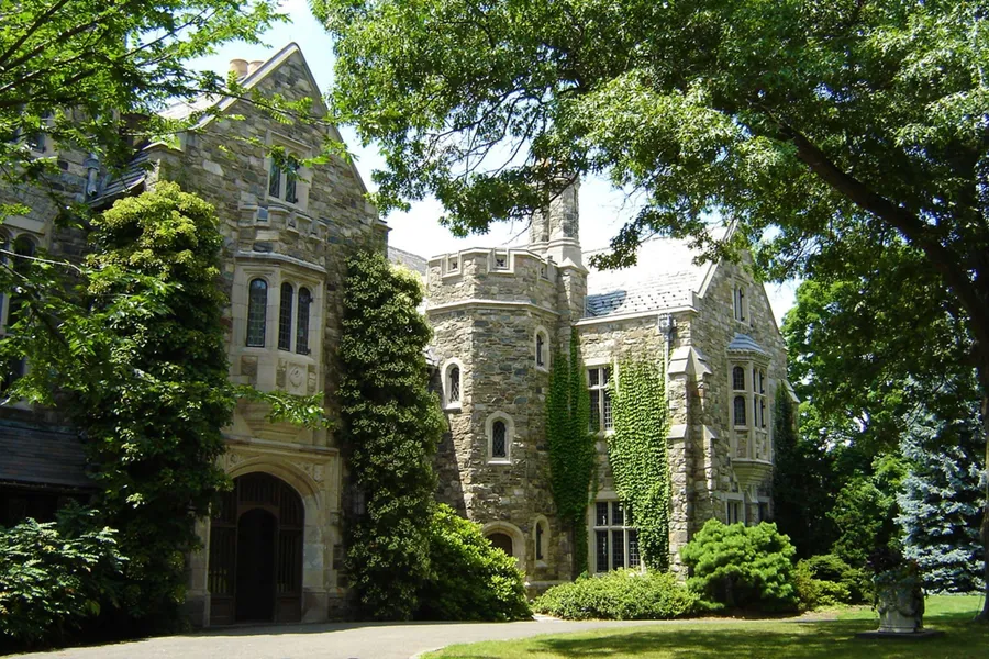 The Castle at Skylands Manor hotel detail image 2