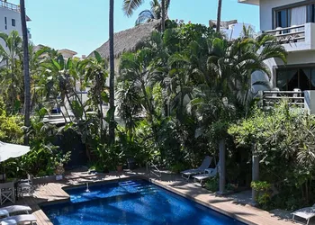 Hotel Palmeras hotel thumbnail 5