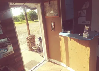 Headwaters Motel hotel thumbnail 3