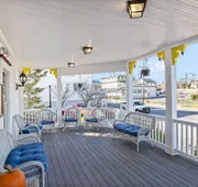 Tavern on the Bay Hotel & Marina hotel detail image 7