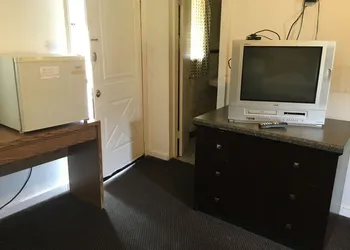 Travel Inn hotel thumbnail 8