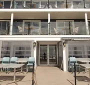 Stones Throw hotel detail image 5