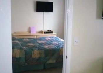 Luna Mar Motel hotel thumbnail 5