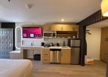 MainStay Suites Victorville - Hesperia hotel thumbnail 6