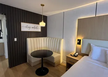 MainStay Suites Victorville - Hesperia hotel thumbnail 7