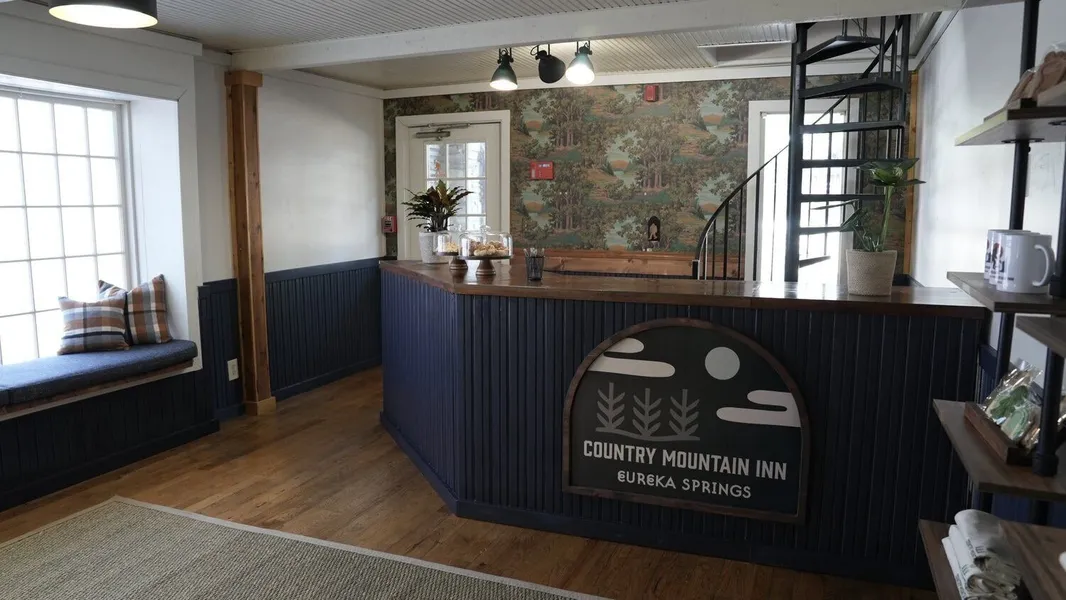 Country Mountain Inn hotel detail image 2