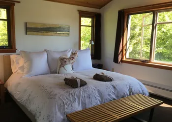 Coast Cabins hotel thumbnail 7