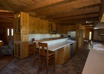 Elk Creek Lodging hotel thumbnail 8