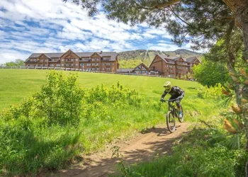 Burke Mountain Hotel & Conference Center hotel thumbnail 4