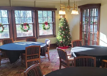 Four Mounds Inn hotel thumbnail 7