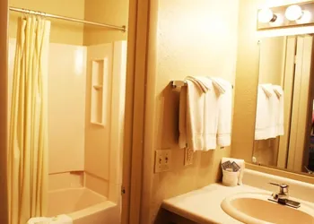 Deadwood Station Bunkhouse hotel thumbnail 6